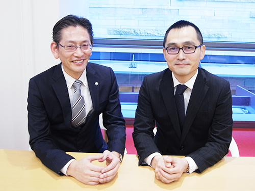 楽天・半井大輔ヴァイスシニアマネージャー（写真右）とボーケン品質評価機構・三輪克司本部長